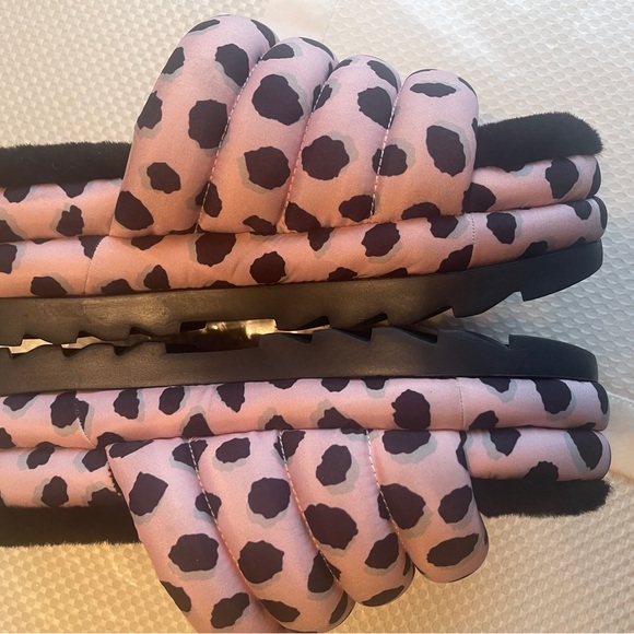 UGG Pink Cheetah slides - Picture 9 of 9